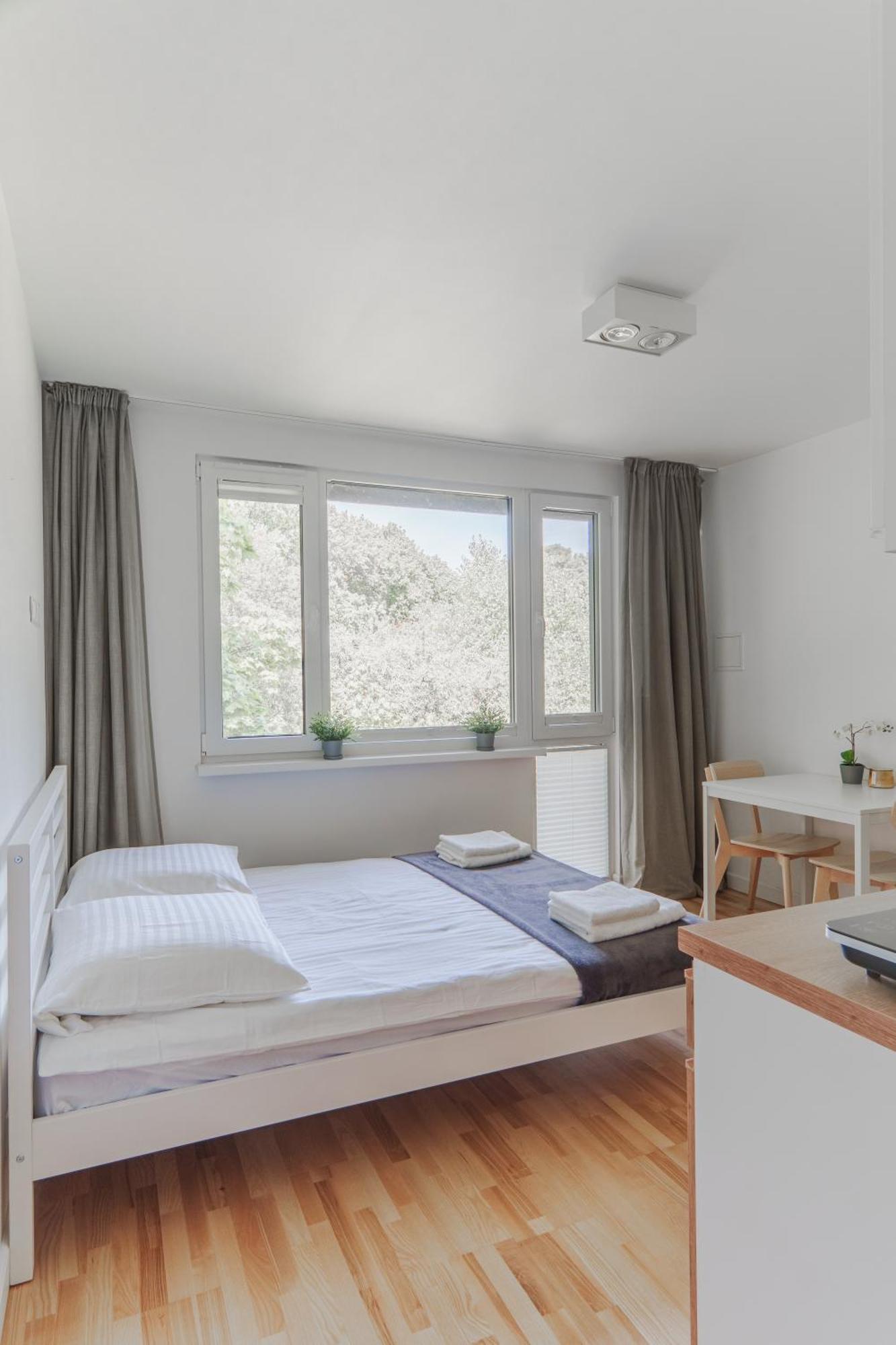 The Park Suites Varsovie Extérieur photo